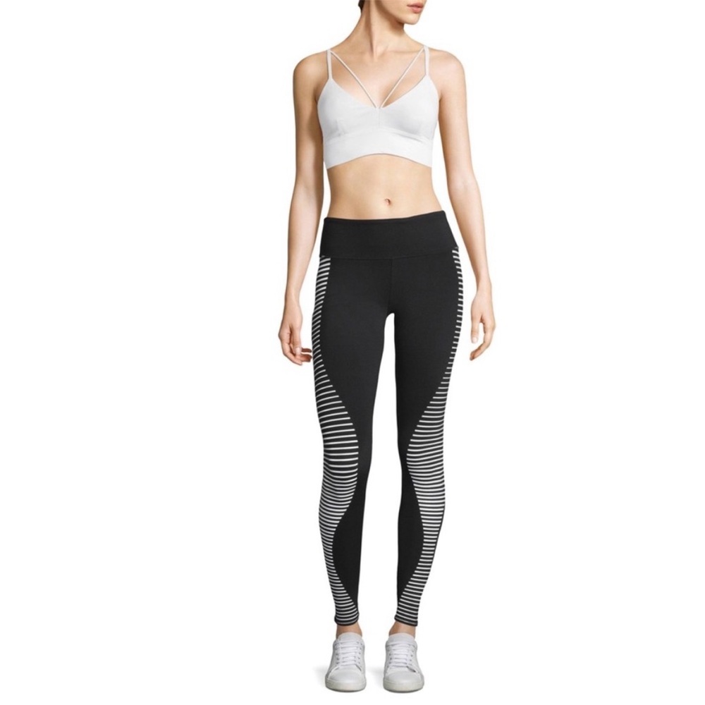 Alo Yoga Airbrush Leggings Black Reflector Size Small Full Length